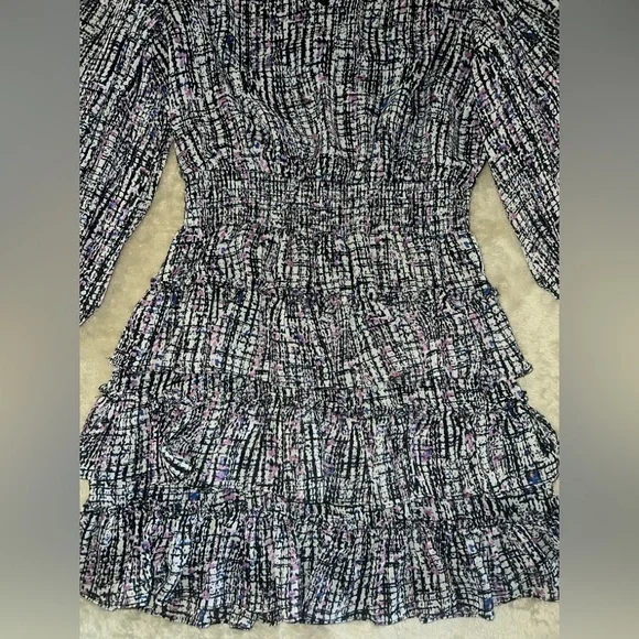 Express V-Neck Tiered Skirt Mini Dress - Picture 7 of 7